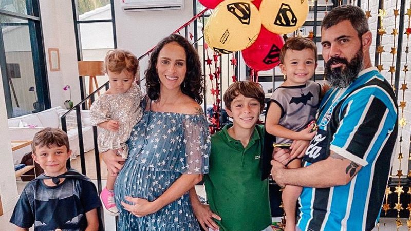 Esposa de Juliano Cazarré agradece carinho do público após anunciar doença da filha recém-nascida - Reprodução/Instagram