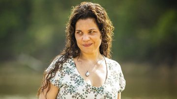 Maria Bruaca (Isabel Teixeira) na novela Pantanal - Foto: Globo / João Miguel Junior