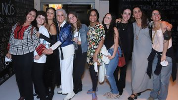 Marieta Severo reúne filhas e netas em pré-estreia de sua nova peça - Daniel Pinheiro/AgNews