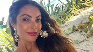 Patrícia Poeta mescla vestido prateado com acessórios brilhantes para dia de gravações - Foto/Instagram