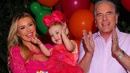 Ana Paula Siebert e Roberto Justus comemoram o aniversário de 2 anos da filha, Vicky - Reprodução/Instagram