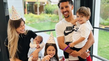 Carol Cabrino e Marquinhos comemoram primeiro mês da filha, Martina: "Muito amor" - Reprodução/Instagram