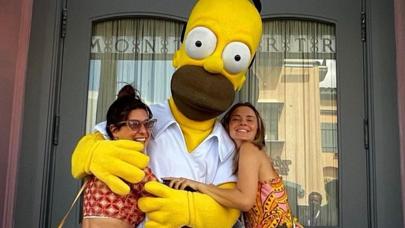 Carolina Dieckmann e Fernanda Paes Leme se divertem em parque de diversões em Orlando - Reprodução/Instagram