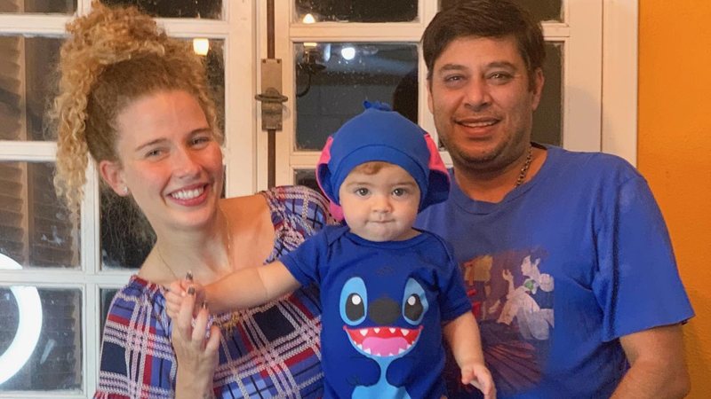 Debby Lagranha se declara ao comemorar o oitavo mês do filho - Reprodução/Instagram