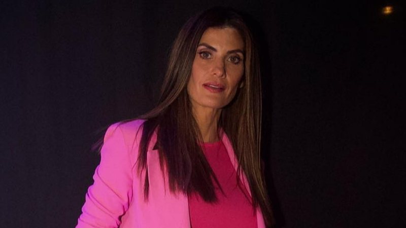 Isabella Fiorentino arrasou ao usar um look de quase R$3.000,00 durante um evento no final de semana - Reprodução/Instagram