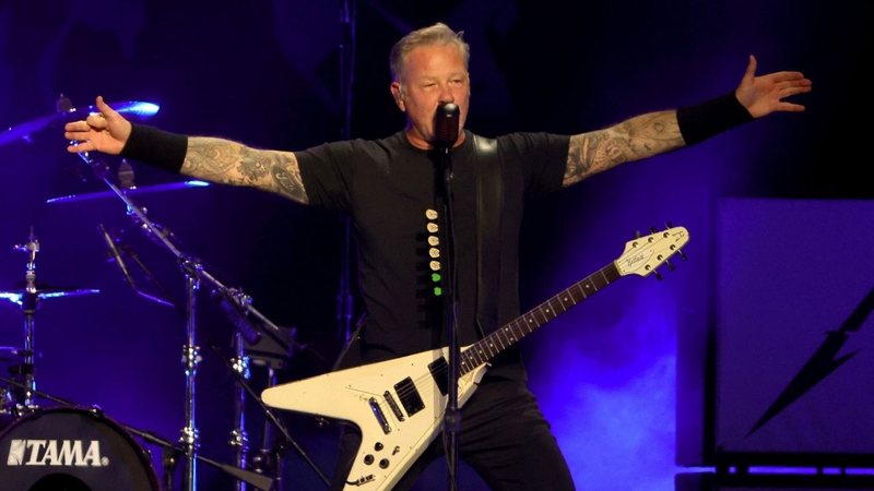 James Hetfield conversa com mãe que deu à luz durante show do Metallica - Foto: Getty Images