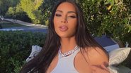 Kim Kardashian chama a atenção ao exibir boa forma em cliques no espelho - Reprodução/Instagram