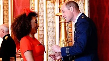 Príncipe William entregou uma medalha de honra para Mel B - Reprodução: Instagram