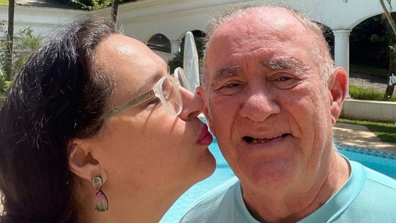 Renato Aragão surge em clima de romance ao lado da esposa, Lílian Taranto - Reprodução/Instagram