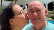 Renato Aragão surge em clima de romance ao lado da esposa, Lílian Taranto - Reprodução/Instagram