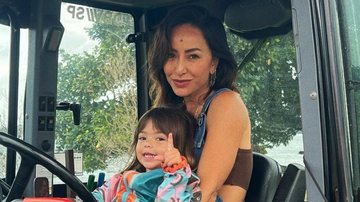 Sabrina Sato emociona ao se declarar para a filha no Dia das Mães - Reprodução/Instagram