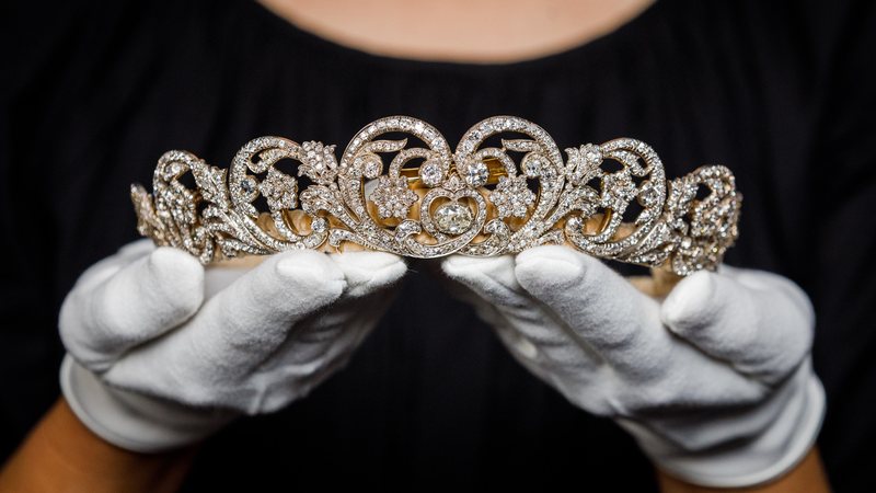 A tiara que Princesa Diana usou em seu casamento será exibida - Foto: Getty Images