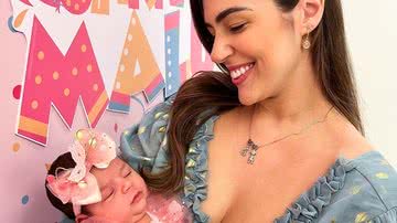 Vivian Amorim recria foto com a filha, Malu, e faz desabafo sobre maternidade - Reprodução/Instagram