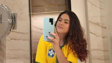 Atriz Maisa esteve presente na vitória do Brasil contra a Suíça, que classificou o time para as oitavas do Mundial - Foto: Reprodução / Instagram
