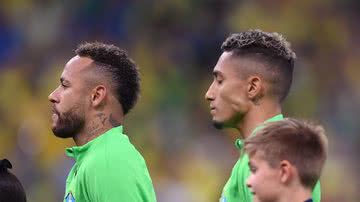 Raphinha, atacante da Seleção Brasileira, se irrita após críticas à Neymar Jr. depois de lesão durante jogo contra a Sérvia - Foto: Getty Images