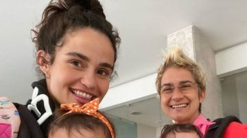 Junto de Lan Lahn, a atriz Nanda Costa foi levar as filhas Kim e Tiê para vacinar e os seguidores morrem de amores pela duplinha - Foto: Reprodução / Instagram