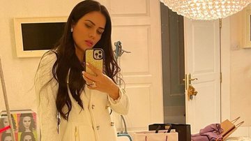 Daniela Albuquerque faz clique arrasador no espelho de seu closet - Reprodução/Instagram