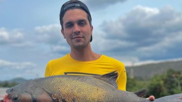 Luan Santana apareceu segurando peixe que pegou em pesca - Reprodução: Instagram