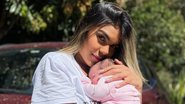 Tays Reis compartilha novas fotos do ensaio newborn da filha - Reprodução/Instagram