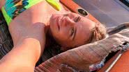Carolina Dieckmann exibe corpaço escultural em passeio de barco - Reprodução/Instagram
