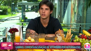 Gabriel no programa 'Mais Você' após ser eliminado do BBB 23 - Foto: Reprodução / Globo