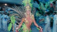 Adriane Galisteu brilhou em desfile de Carnaval da Portela em 1996 - Foto: Reprodução / Instagram