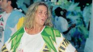 Atriz Vera Fischer não desfilou com fantasia luxuosa, mas roubou a cena no Carnaval de 1997 - Foto: Acervo CARAS