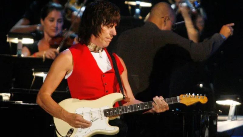Jeff Beck morreu nesta quarta-feira, 11 de janeiro; guitarrista foi vítima de uma meningite bacteriana - Foto: REUTERS/Fred Prouser/File Photo