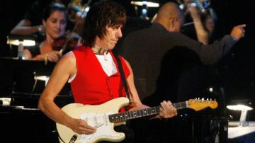 Jeff Beck morreu nesta quarta-feira, 11 de janeiro; guitarrista foi vítima de uma meningite bacteriana - Foto: REUTERS/Fred Prouser/File Photo