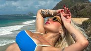 Karoline Lima posa de biquíni na praia - Reprodução/Instagram