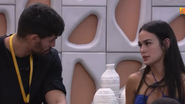 Larissa desabafa com Cara de Sapato sobre correções - Reprodução/Globo