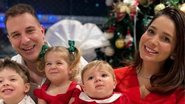 Sabrina Petraglia e sua família no natal - Reprodução / Instagram