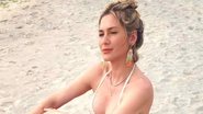 Lívia Andrade esbanja beleza em cliques na praia - Reprodução/Instagram