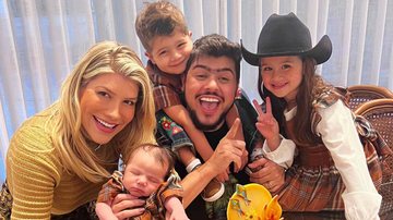 Paula Vaccari e Cristiano celebraram o primeiro mês do filho caçula - Reprodução/Instagram