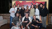 Os integrantes das bandas Fuze e Ponto de Equilíbrio e o cantor Renan Guerra se divertem durante jantar da Rolling Stone Brasil - FOTOS: FABRIZIA GRANATIERI