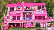 Mansão da Barbie existe na vida real e poderá ser alugada por fãs - Foto: Reprodução / Instagram