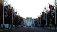 Um homem foi preso após jogar munições no pátio do Palácio de Buckingham - Reprodução: Instagram