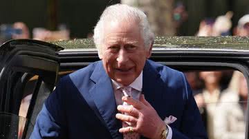 O Rei Charles III que será oficialmente coroado neste sábado, 6 - Foto: Reprodução/Getty Images
