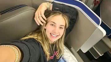 Virginia compartilhou fotos em avião e fez suspense para revelar destino de viagem - Reprodução: Instagram