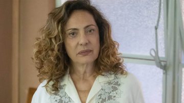 Agatha (Eliane Giardini) na novela Terra e Paixão - Foto: Reprodução / Globo