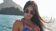 Larissa Santos exibe curvas impecáveis durante passeio de barco - Reprodução/Instagram/Henrique Augusto