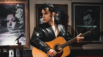 Beto Sargentelli encarna Elvis Presley no espetáculo O Rei do Rock - O Musical - Foto: Gabriel Mór