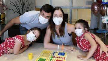 Fabiana Justus recebe a visita da família no hospital - Foto: Reprodução / Instagram