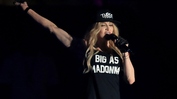 Diferentes momentos da trajetória de Madonna são relembrados na nova turnê da cantora - Foto: Getty Images