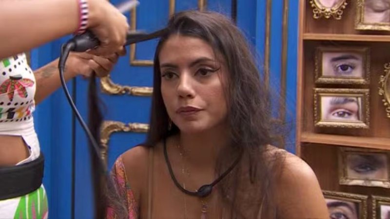 Fernanda lembra trabalho com cantora famosa - Reprodução/Globo