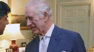 Rei Charles III surge em foto inédita no Palácio de Buckingham - Foto: Reprodução / Instagram