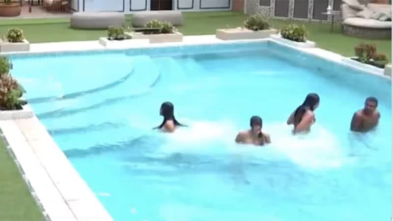 Grupo fadas na piscina do BBB 24 - Foto: Reprodução / Globo