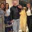 Silvio Santos na companhia das seis filhas