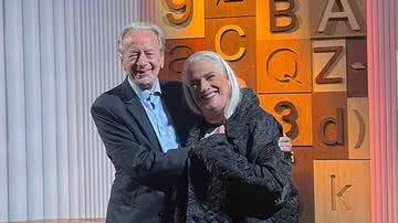 Mario Sérgio Conti e Vera Holtz no programa 'Diálogos', da GloboNews - Foto: Globo/Divulgação