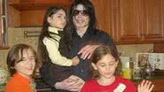 Michael Jackson e os filhos Paris, Prince e Bigi - Foto: Reprodução/Instagram Prince Jackson